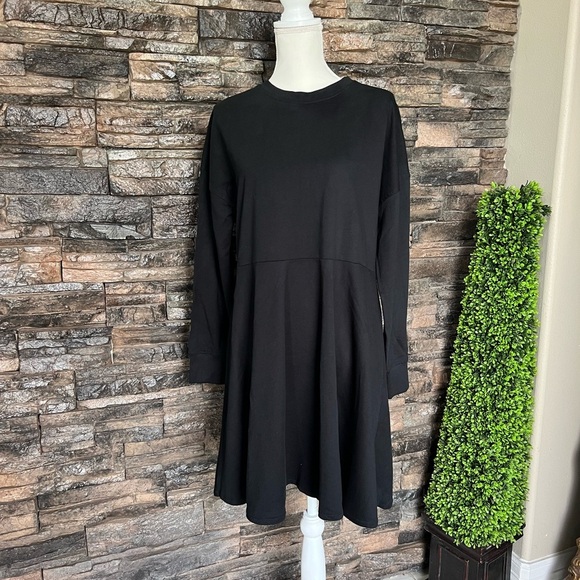 Zara Dresses & Skirts - Zara Black Long Sleeve A-Line Dress